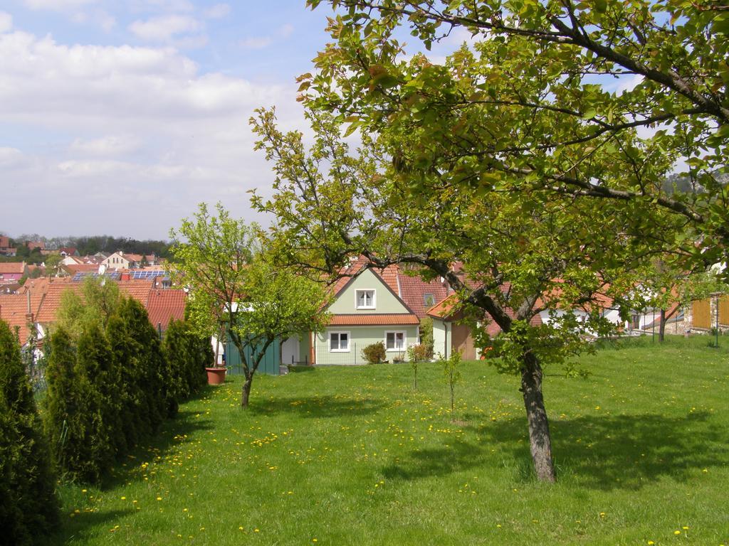 Hotel Pod Vinici Mikulov Exterior foto