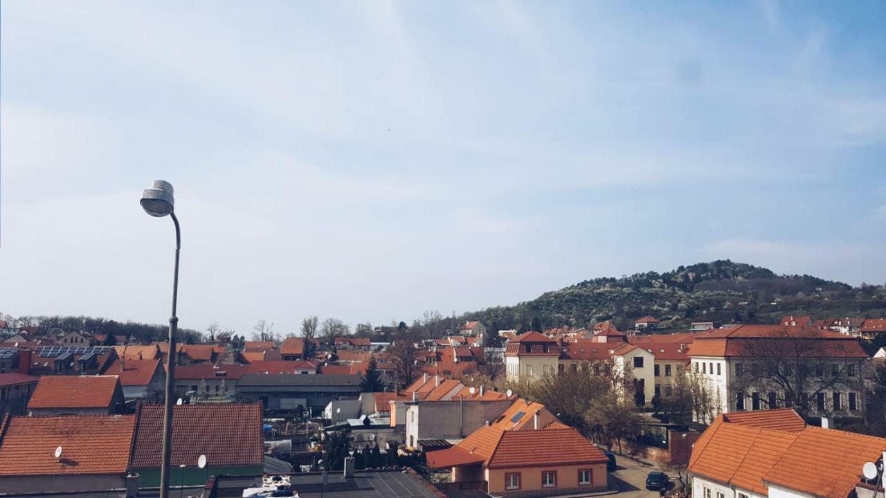 Hotel Pod Vinici Mikulov Exterior foto